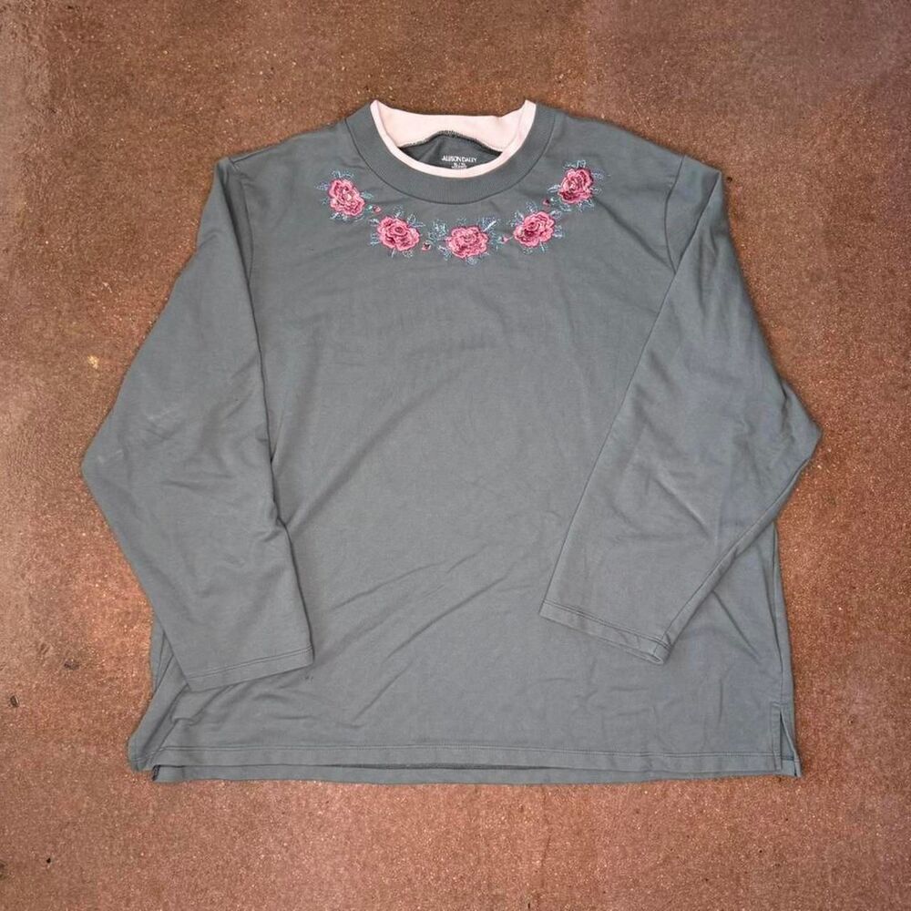 Floral Embroidered Sweatshirt XL Green Cozy Vintage Style